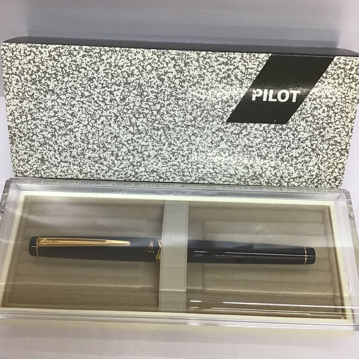 PILOT 万年筆 ペン先 14K 585 Elite 1111号記念刻印あり 筆記用具 【ジャンク】の画像1