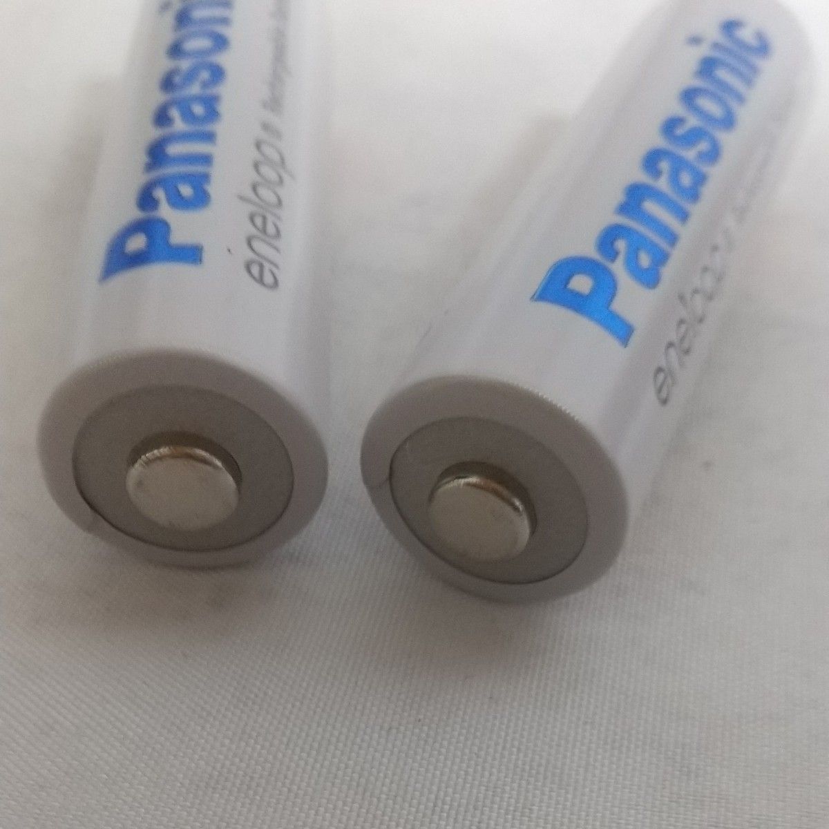 Panasonic eneloop　エネループ単3形充電池2本　単4形充電池2本　合計４本　※お写真のセットのケースは付きません。
