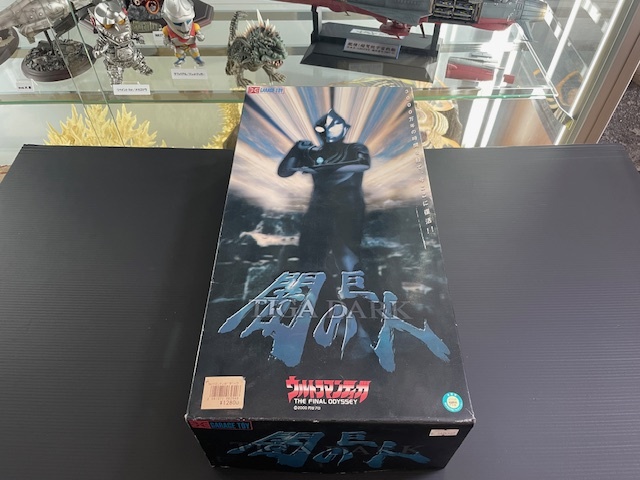 エクスプラス 闇の巨人 ティガ ダーク 完成品 新品同様 エクスプラス 闇の巨人 ティガ ダーク 完成品 新品同様