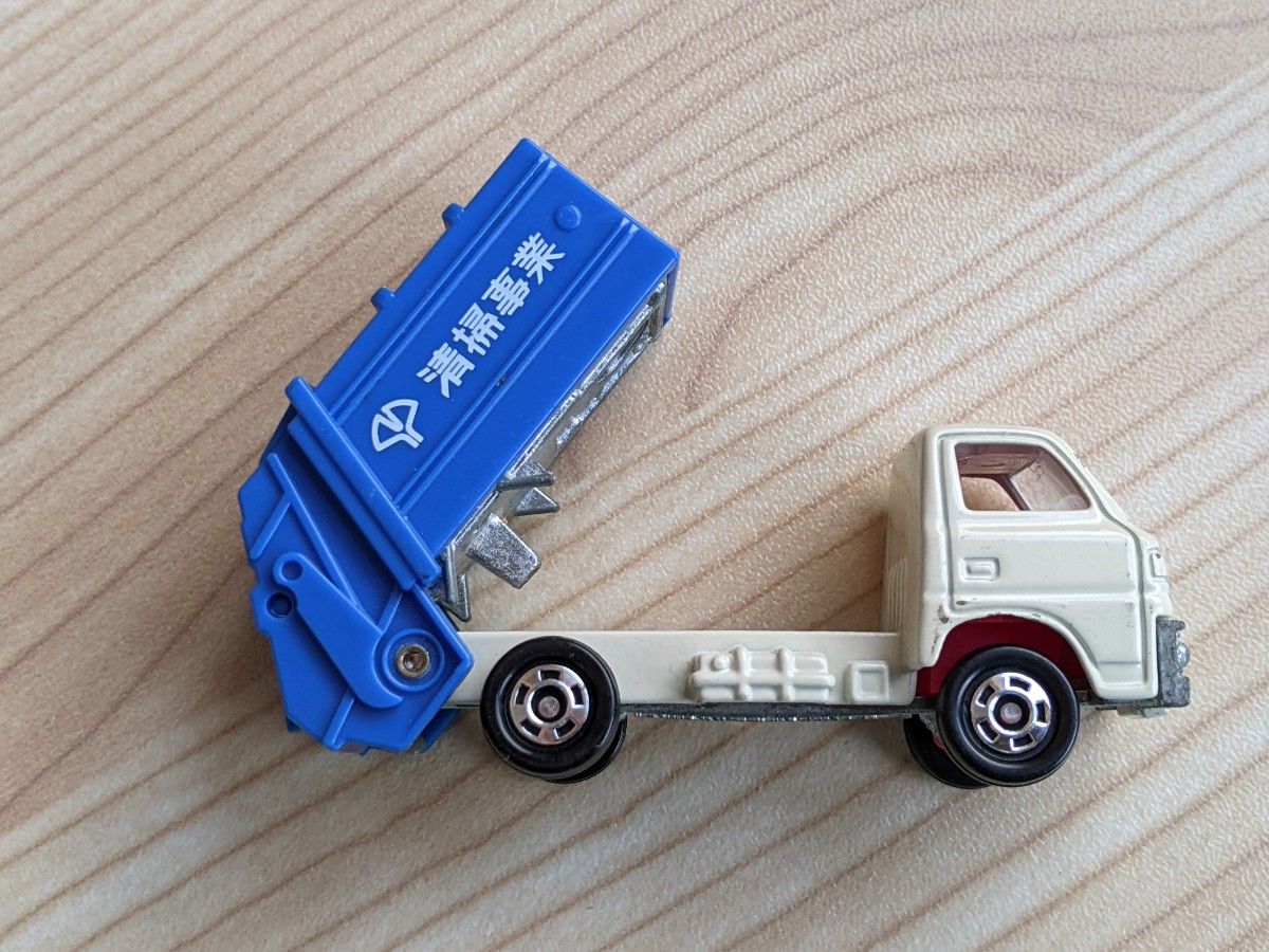 トミカ TOMICA 清掃車 ミニカー 三菱 キャンター ゴミ収集車 ／ No.10　希少　MITSUBISHI CANTER