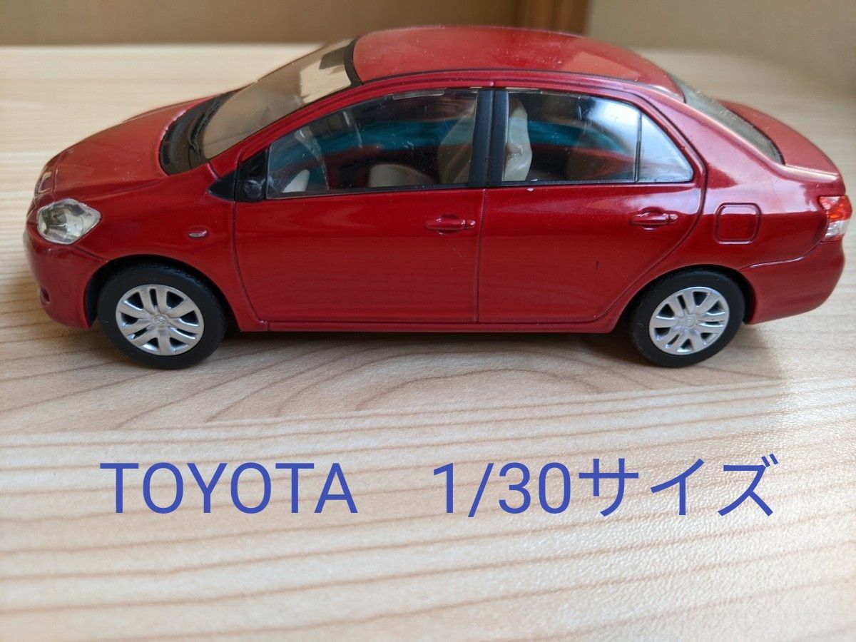 ミニカー トヨタ TOYOTA BELTA ベルタ　非売品 1/30 OFFICIAL LICENSED PRODUCT レア
