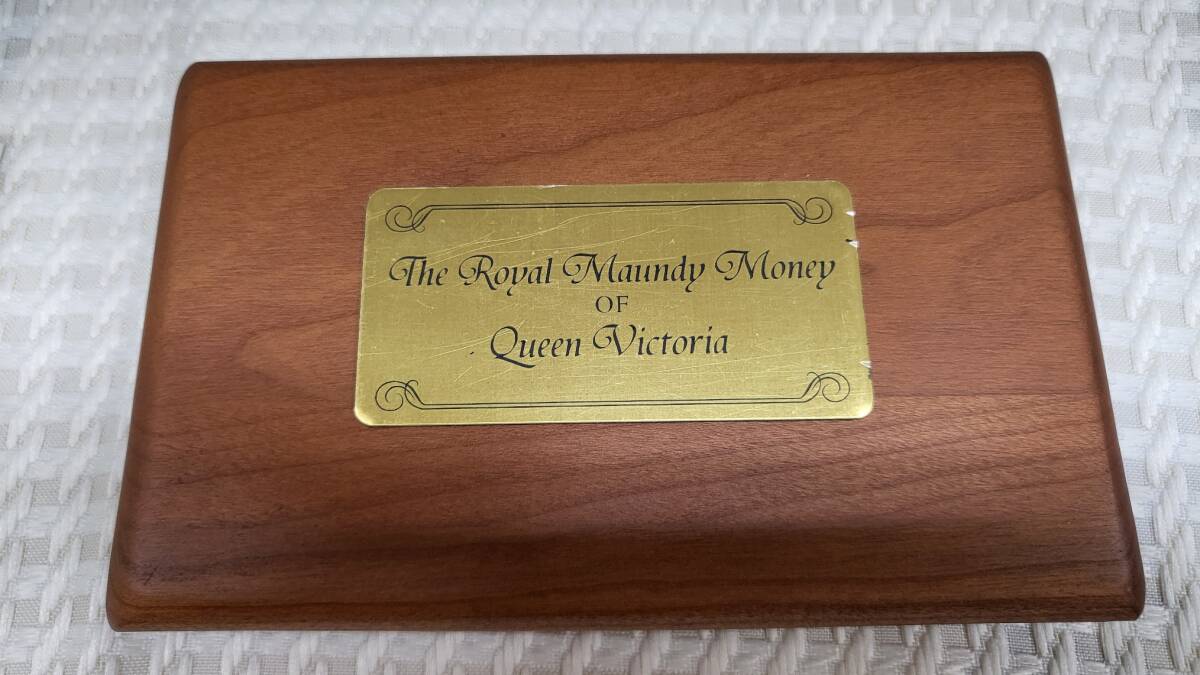 The Royal Maundy Money OF Queen Victoria ビクトリア女王のマンディ銀貨 セット品（中古品）！ の画像8