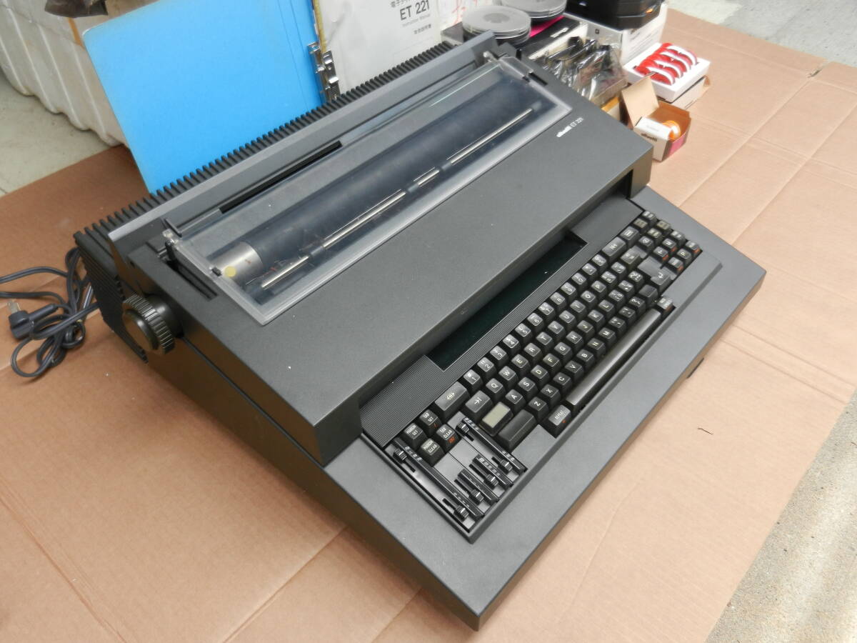  retro olibeti electron typewriter ET221 used Junk rare? OLIVETTI TYPEWRITER daisy wheel sunflower 