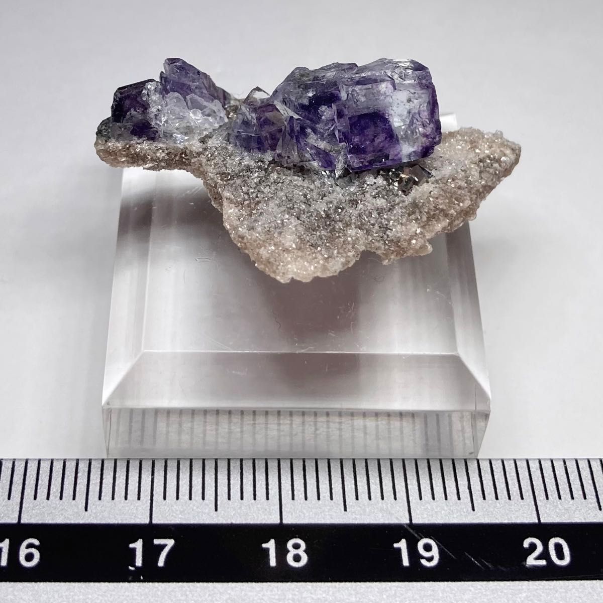 蛍石 パープル ゾーニング フローライト 原石 鉱物 天然石 標本 鉱石 鉱物標本