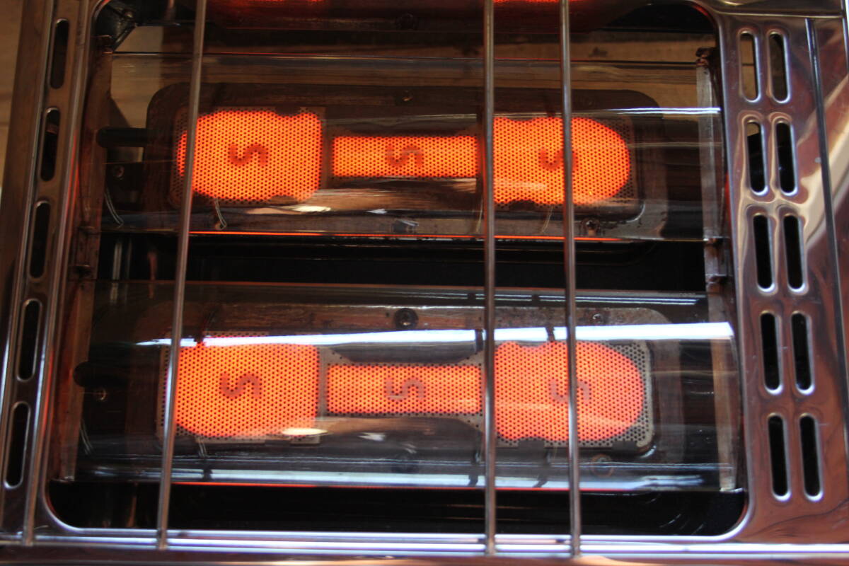 　【 A-74】 (即決) 〓LPガス用〓 都市ガス不可・リンナイ赤外線コンパクトグリラー /コンロ用ツマミ無し/焼肉・焼き魚・貝類//(0605)_画像1