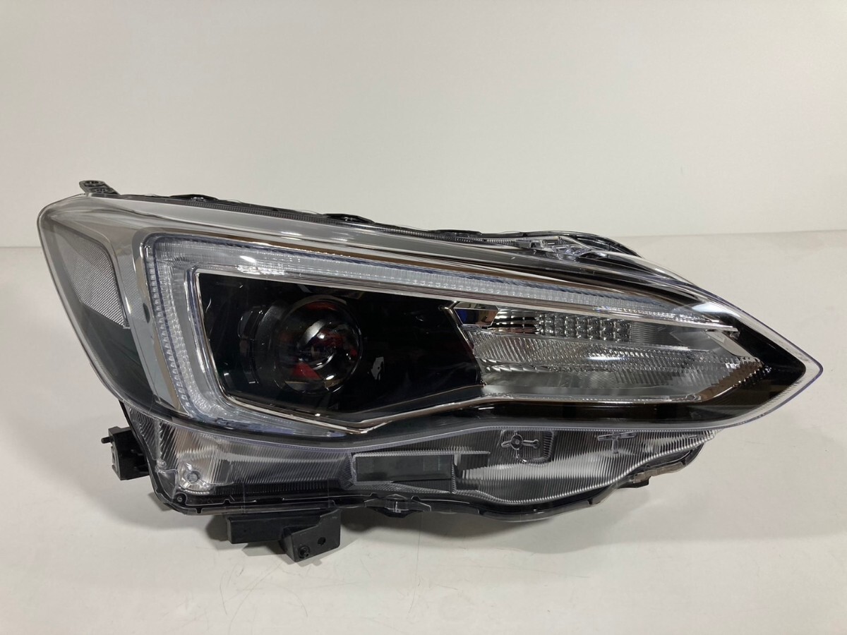  Subaru original GK2/GK3/GK6/GK7/GT2/GT3/GT6/GT7 Impreza Sports /G4/XV latter term LED head light right side KOITO 100-60422 stamp 5W shelves number L-1027