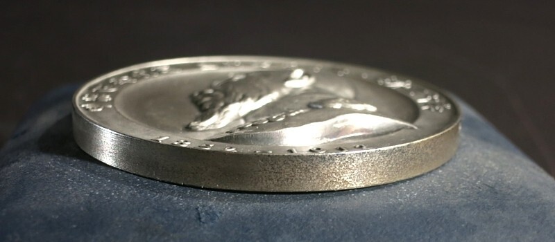 明治百年記念 純銀 メダル 刻印あり 共箱付 長期保管品 重さ121.0g_画像9