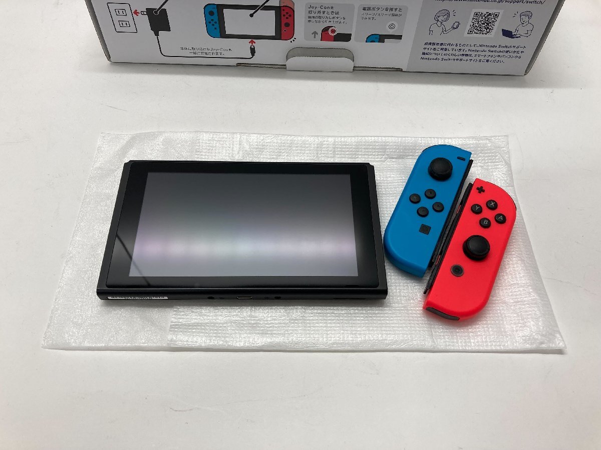 Nintendo Switch ニンテンドー スイッチ 本体 旧型 ネオンブルー レッド 動作確認/初期化済み ソフト2本付き（桃太郎電鉄、動物の森）の画像2