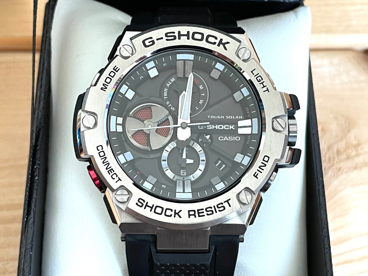 ■ 美品 G-SHOCK GST-B100-1AJF Gスチール タフソーラー Bluetooth搭載 ブラック×シルバー ラバーバンド 腕時計 Gショック ★_画像2