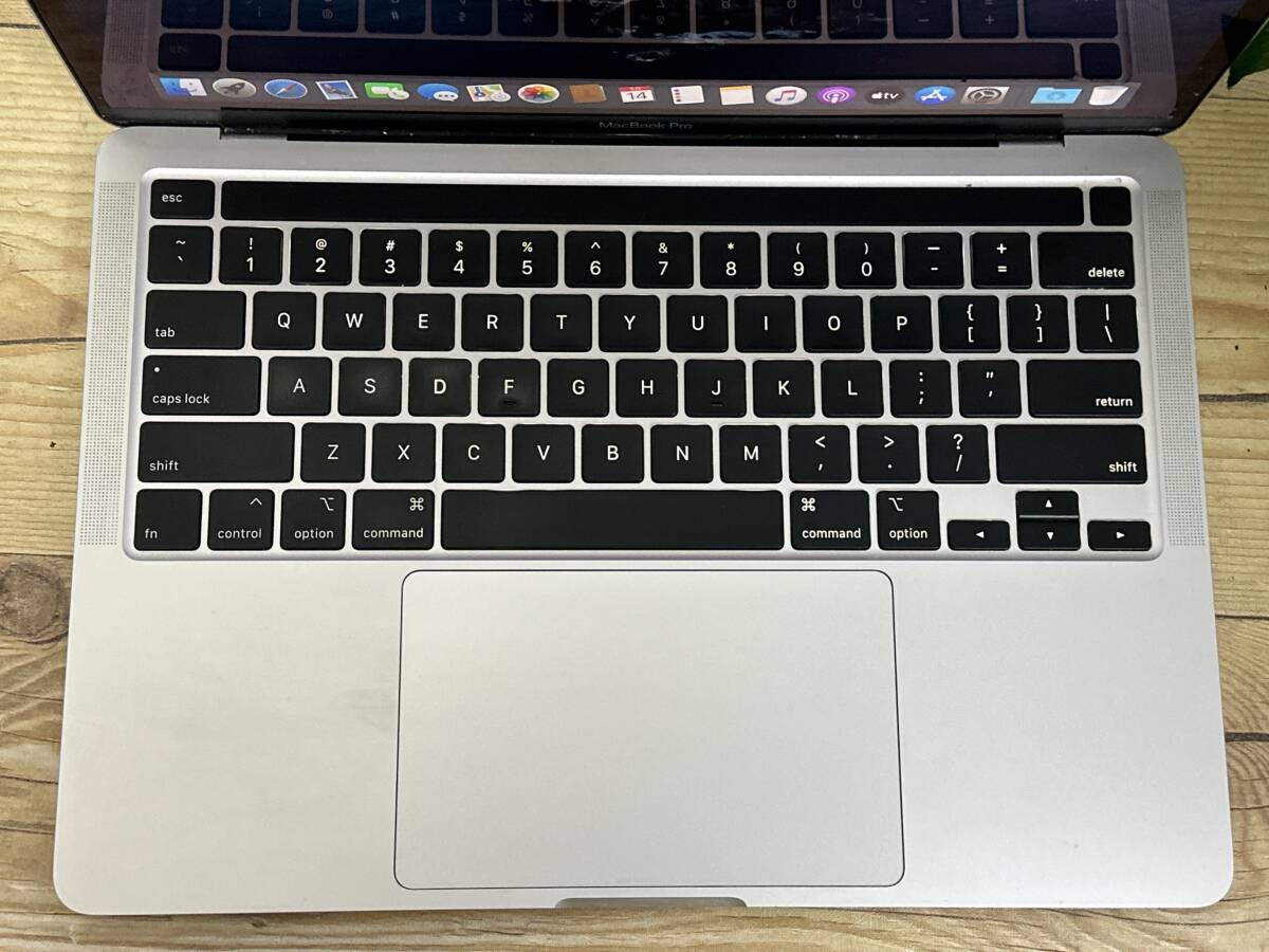 【良品♪】Apple MacBook Pro 2020【Core i7(1068NG7)2.3GHz/RAM:32GB/SSD:1024GB/13.3インチ]Catalina シルバー 動作品_画像2