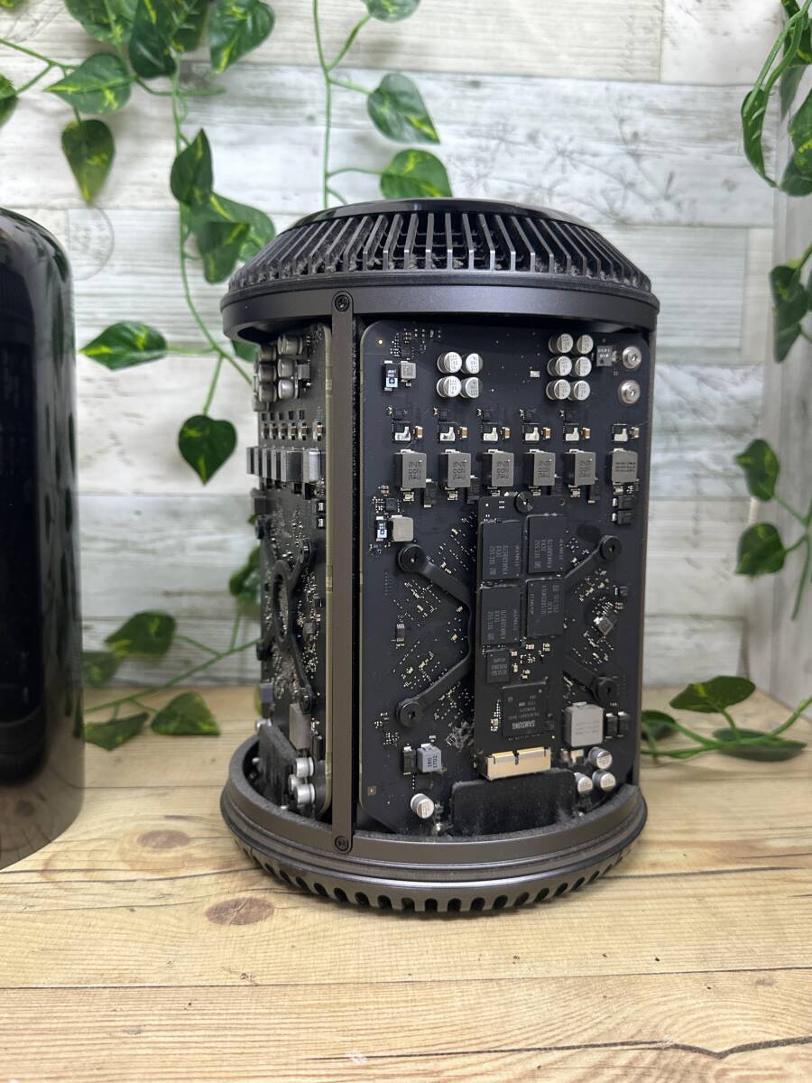 [ superior article!]MacPro 2013 A1481[Xeon E5-2697V2 2.7GHz 12 core /RAM:64G/SSD:1024GB/FirePro D500×2]Montery operation goods 