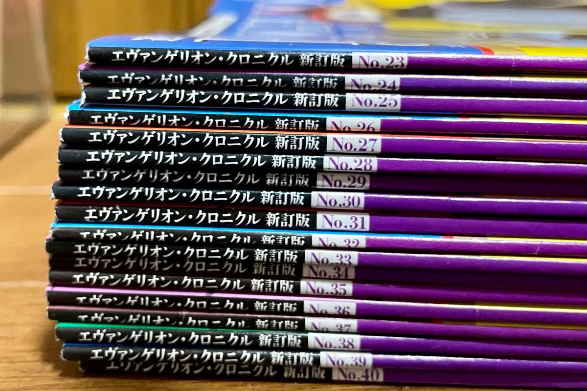 エヴァンゲリオンクロニクル　1〜40号　バインダー4冊カバー用バインダー1冊　エヴァンゲリヲン　シンジ　アスカ　綾波レイ　渚カヲル