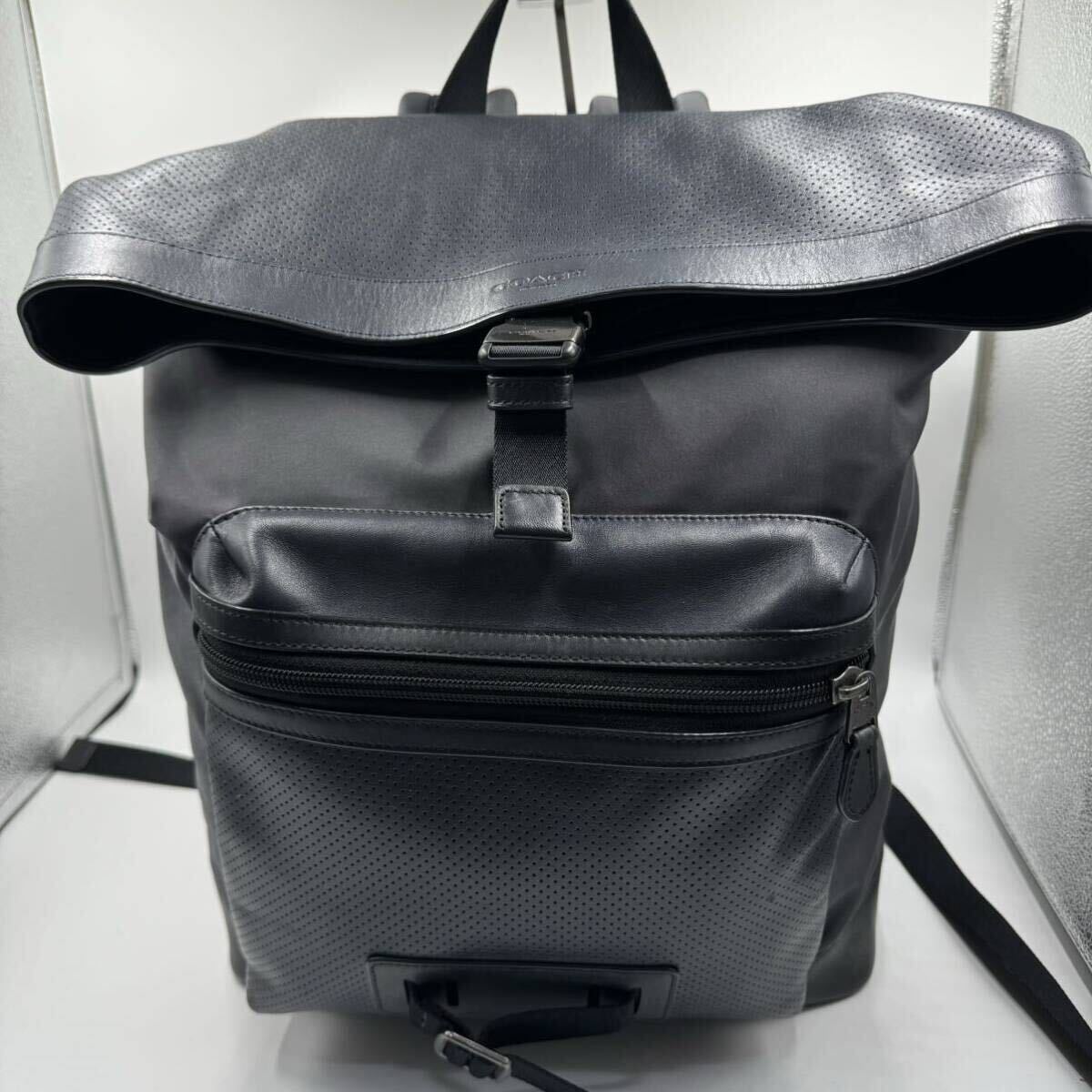  high capacity *COACH beautiful goods Coach puff . Ray tedoF56662 business bag rucksack men's dark navy × gray A4* leather nylon 