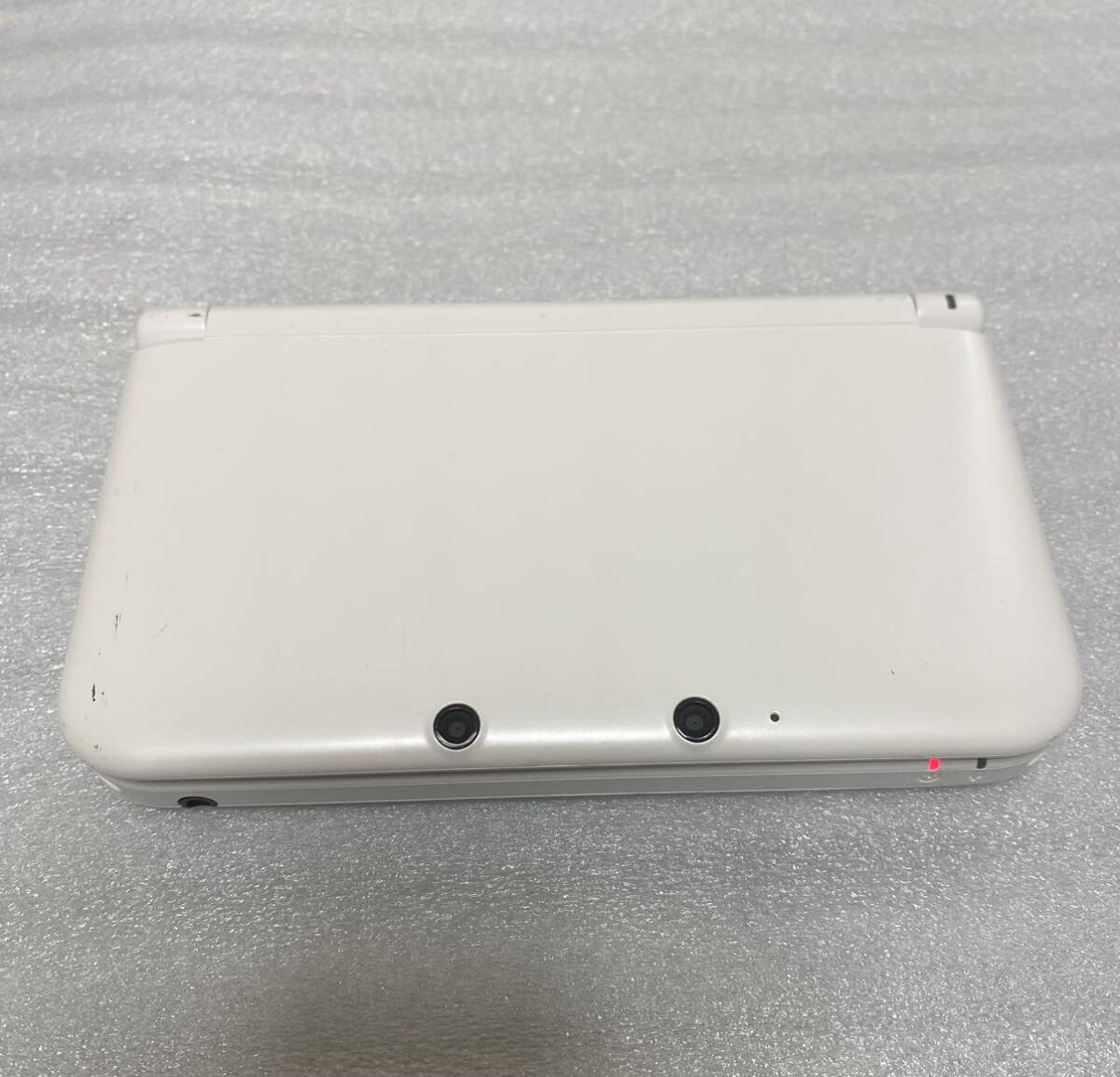 任天堂 NINTENDO ニンテンドー 3DSLL ホワイト 初期化済 SD無、タッチペン無の画像1