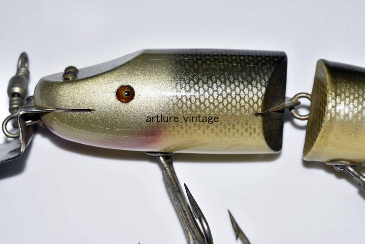 大型 SOLT WATER STRIPER PIKE JOINTED GIANT VINTAGE LURE 大型 SOLT WATER STRIPER PIKE JOINTED GIANT VINTAGE LURE