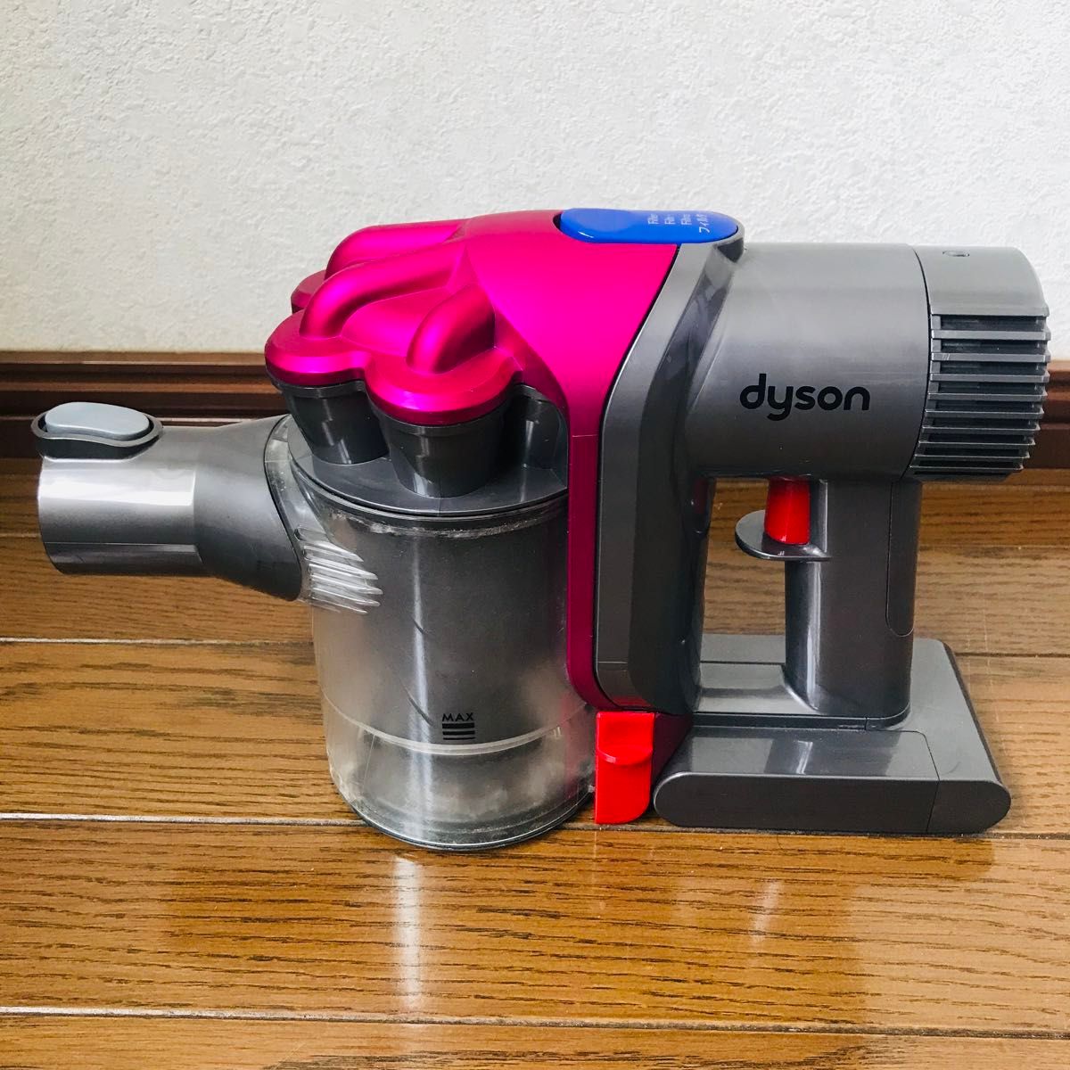 dyson ダイソン 掃除機 コードレスクリーナー DC35 スタンド付 dyson ダイソン 掃除機 コードレスクリーナー DC35 スタンド付