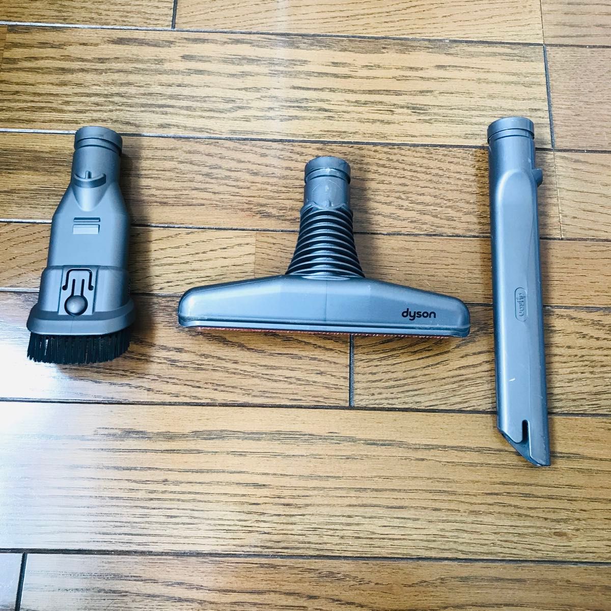 dyson ダイソン 掃除機 コードレスクリーナー DC35 スタンド付 dyson ダイソン 掃除機 コードレスクリーナー DC35 スタンド付