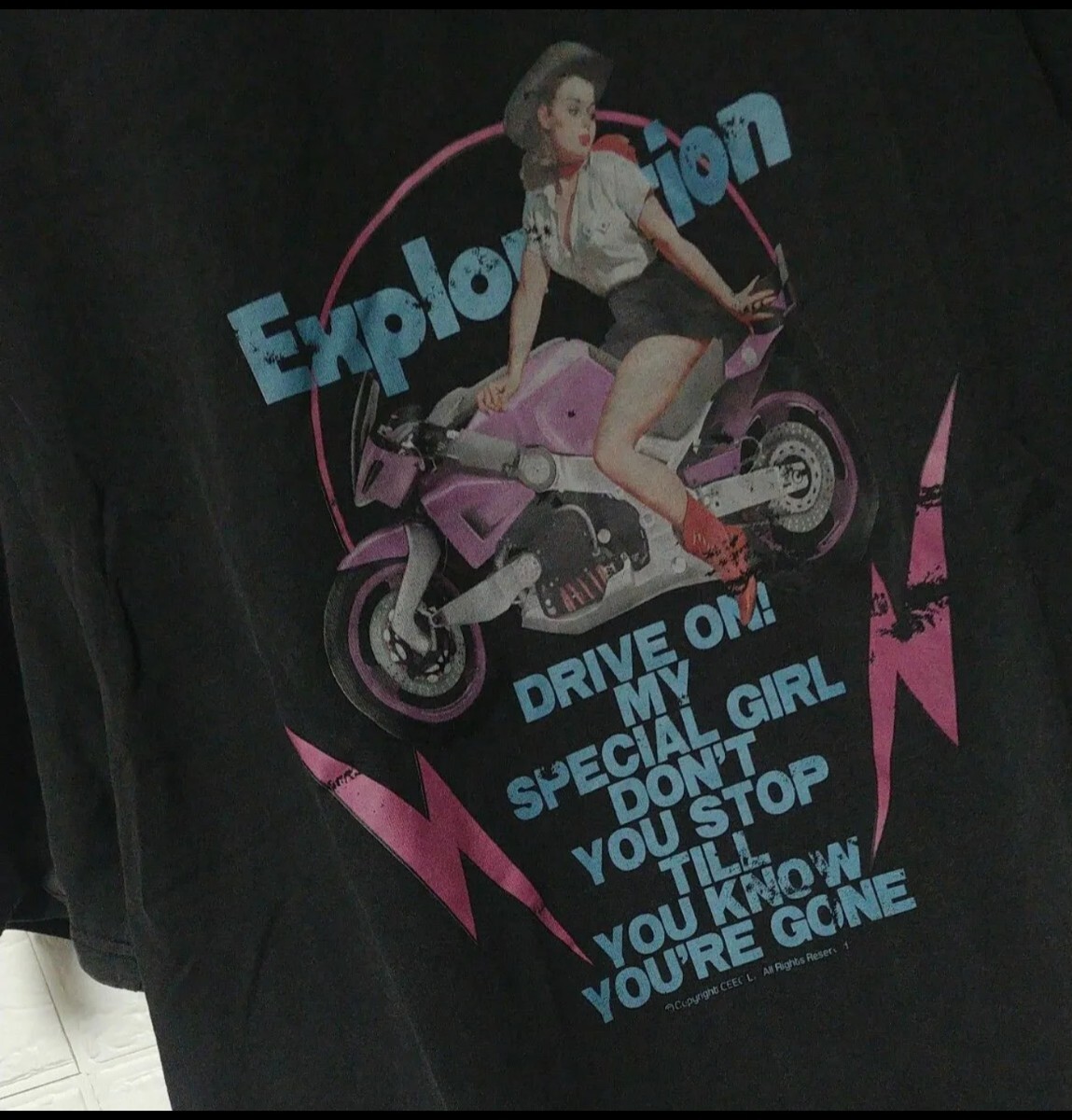 explosion GIRL ガール Tシャツ 半袖 ビンテージ加工 バンドTシャツ ツアー ヴィンテージスタイル Ｌサイズの画像4