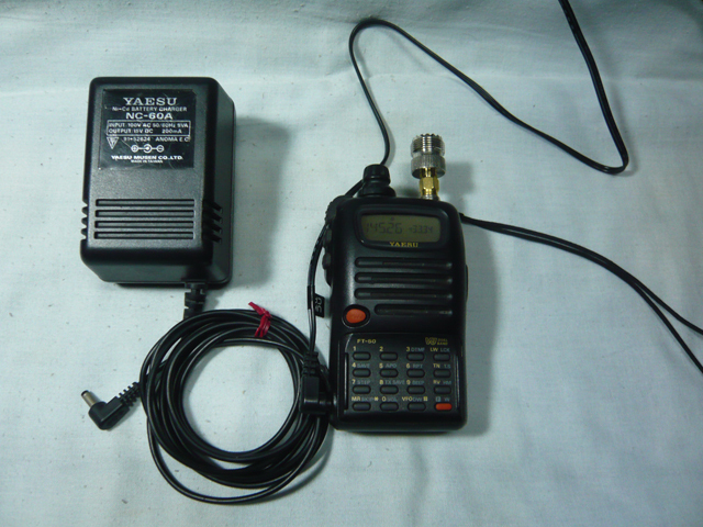 YAESU　FT-50　DUAL BAND FM TRANSCEIVER 動作可　ジャンク扱い_画像1