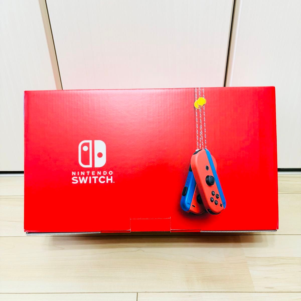 【未使用に近い】バッテリー強化版　Nintendo Switch マリオレッド×ブルーセット　本体