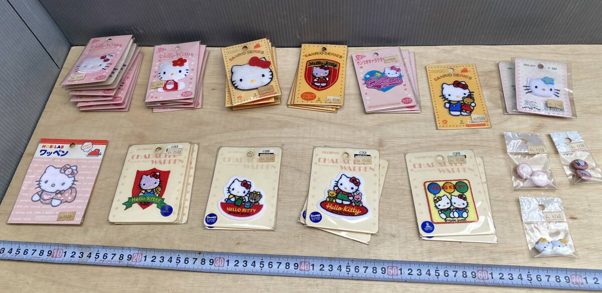 Snna handicrafts shop 216/ badge Sanrio Kitty design various together 40 sheets and more button retro long-term keeping goods present condition goods 