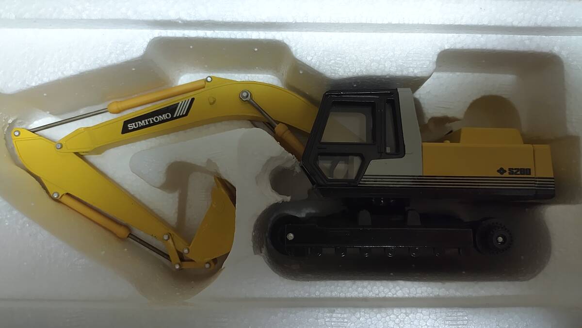 UIMFG SUMITOMO S280F2 1/40スケール - 建設車両、作業車 UIMFG SUMITOMO S280F2 1/40スケール - 建設車両、作業車