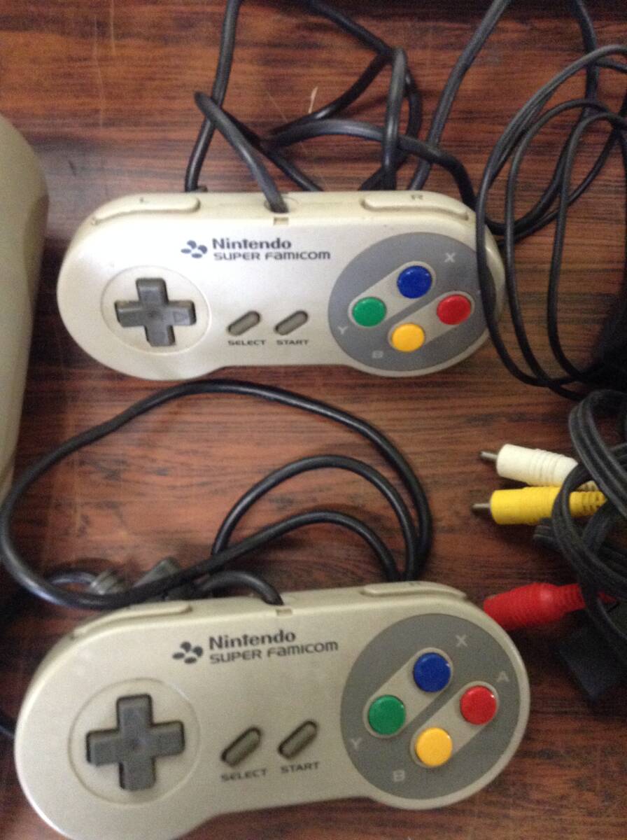 Nintendo Super Famicom console 2controllers w/box tested 任天堂 スーパーファミコン 本体1台 コントローラ2台 箱付 動作確認済 D794T_画像4