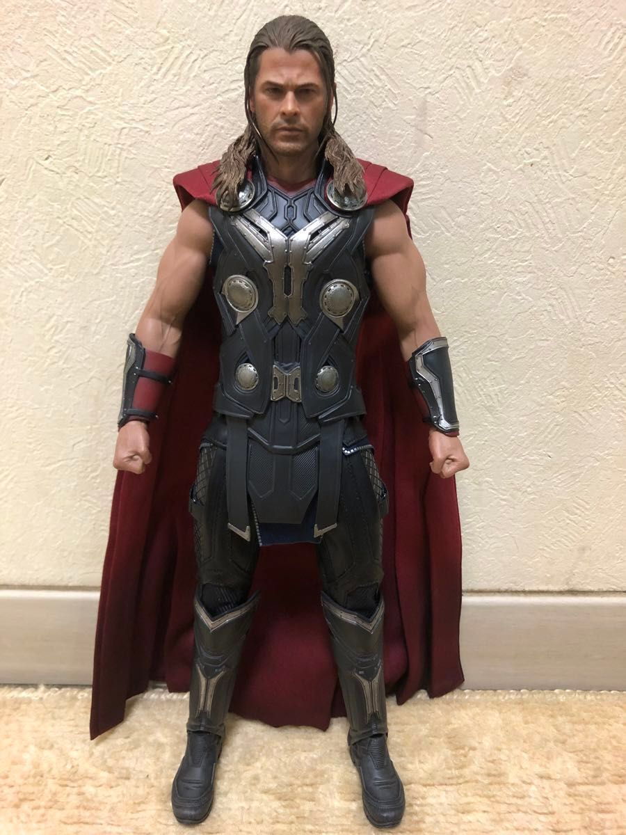 HOTTOYS マイティソー 1/6 フィギュア エイジオブウルトロン HOTTOYS マイティソー 1/6 フィギュア エイジオブウルトロン