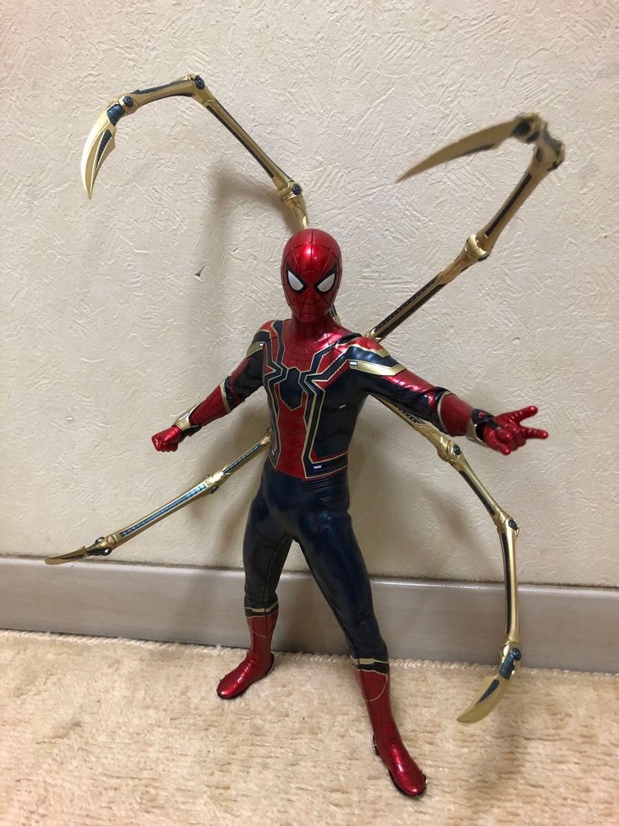 ホットトイズ　アイアンスパイダーマン　アベンジャーズ　1/6 フィギュア　アイアンマン　マーベル　ディズニー　トムホランド　映画