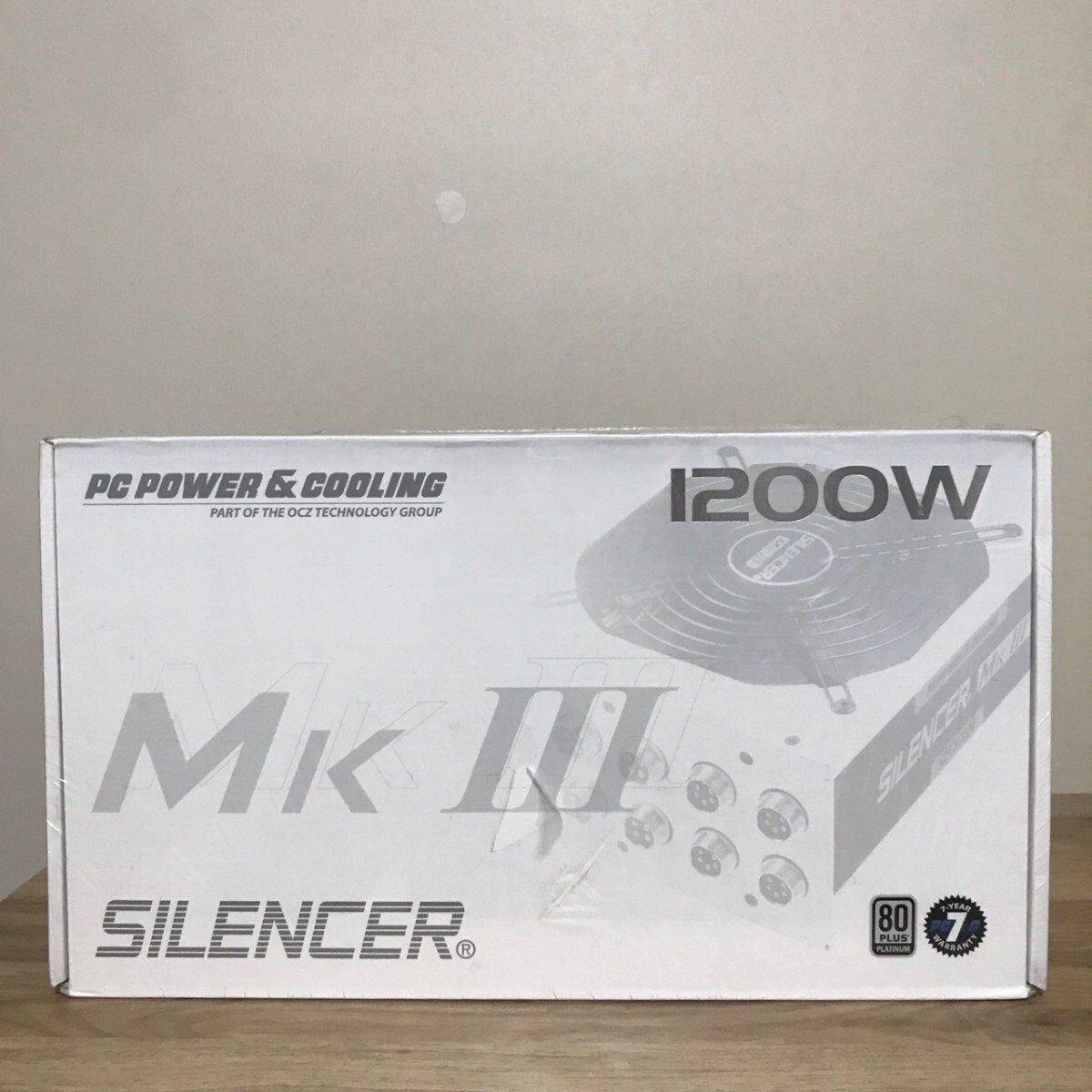 新品　未開封品　PC Power & Cooling、80PLUS PLATINUM 1200W 電源ユニット　「PPCMK3S1200」パソコン_画像1