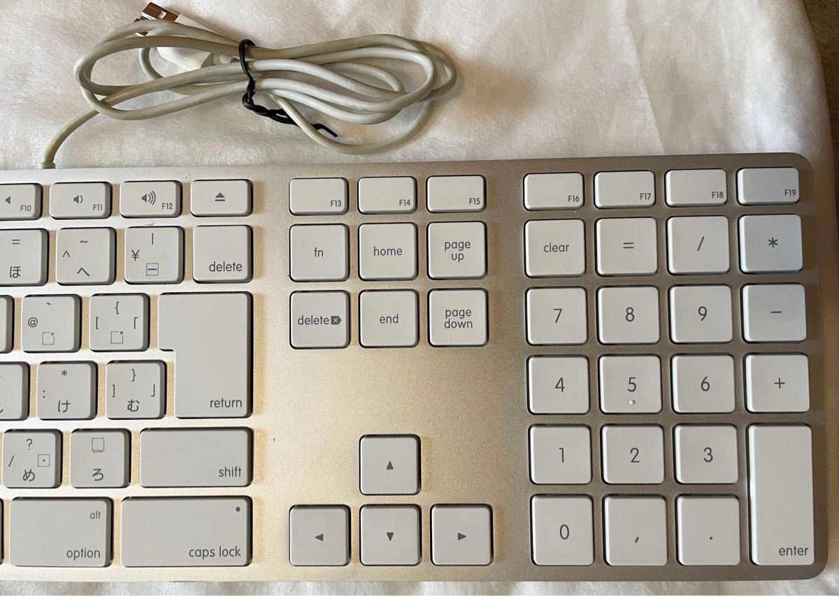 【美品】Apple純正USBキーボード A1243 JIS配列 テンキー付き