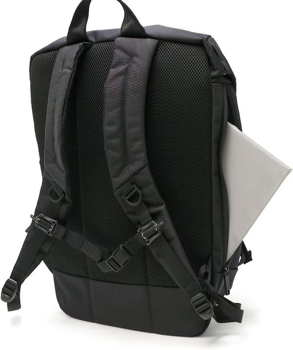 新品 黒 BRIEFING ブリーフィング エムエフシー MFC FLAP PACK リュック サック バックパック BRA223P28 デイ バッグ 旅行 ビジネス 鞄 24_使用例