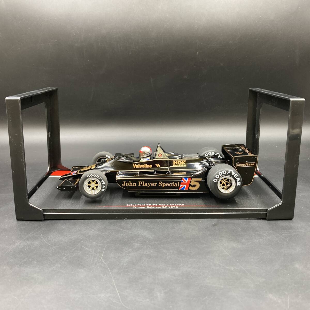 BQ3002 モデルカーグループ 1/18 ロータス フォード 79 ベルギーGP 1978 M.アンドレッティ ミニカー_画像9