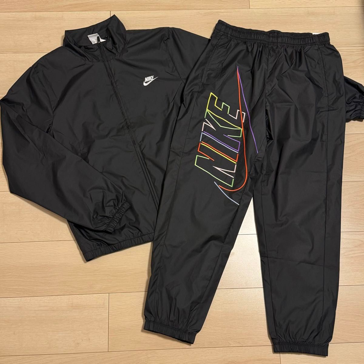 新品 NIKE ナイキ ナイロンジャケット セットアップ 上下 S 新品 NIKE ナイキ ナイロンジャケット セットアップ 上下 S