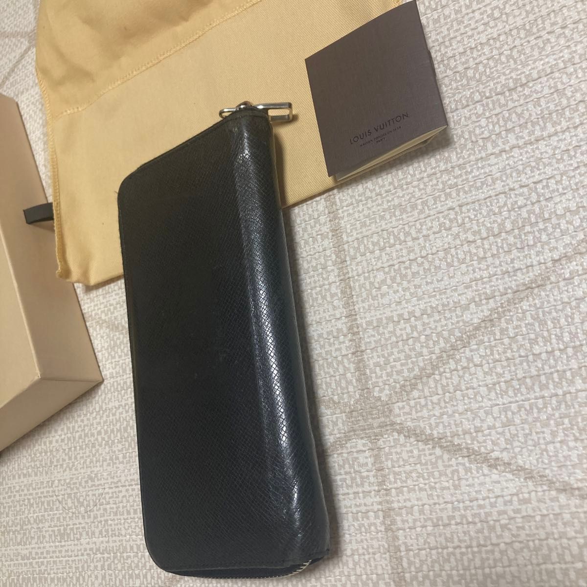 LOUIS VUITTON ルイヴィトン タイガ 黒 ブラック 長財布 CA4172 ヴェルティカル ジッピーウォレット