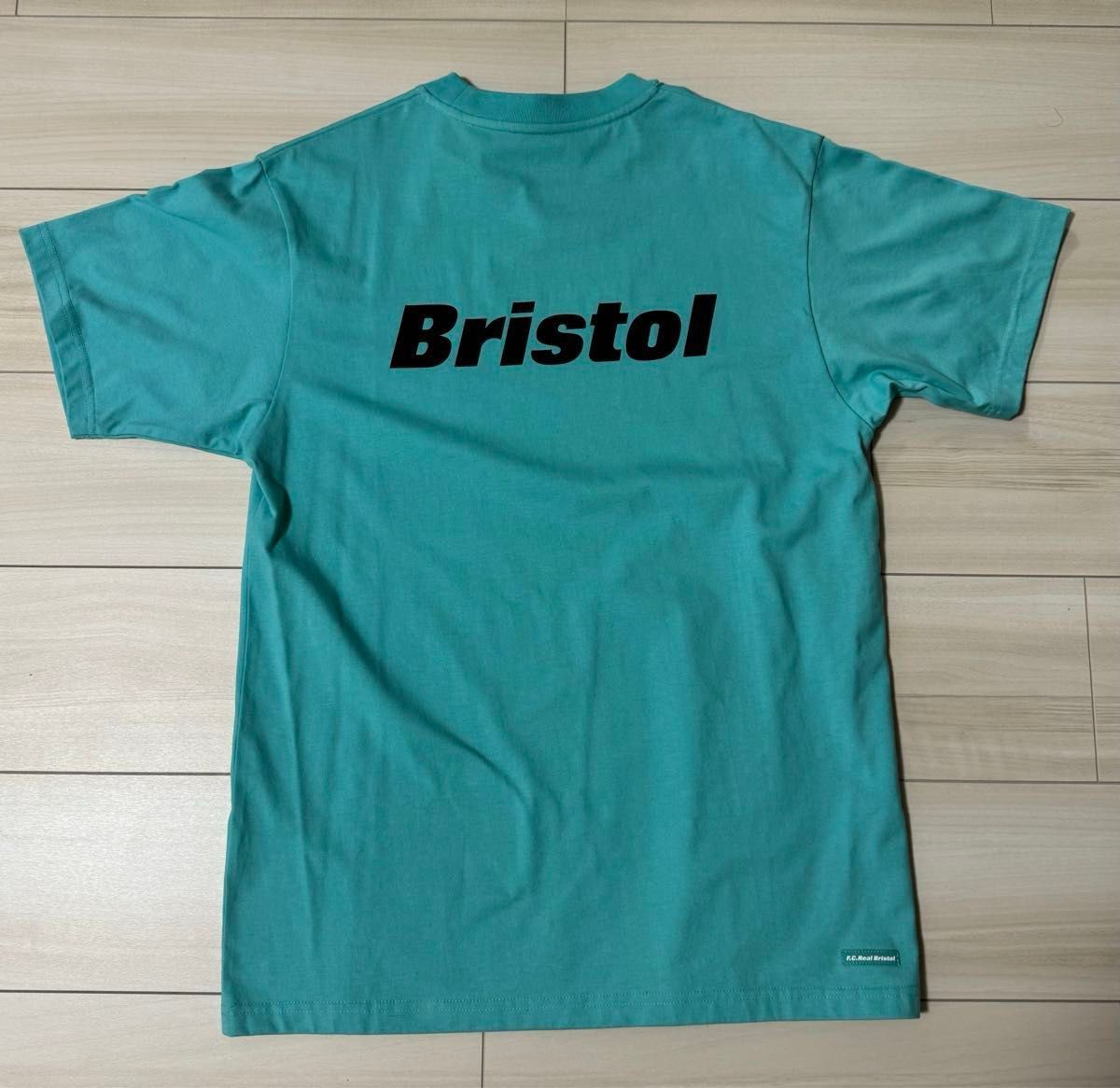FC.Real BristolとX-girlのコラボTシャツ