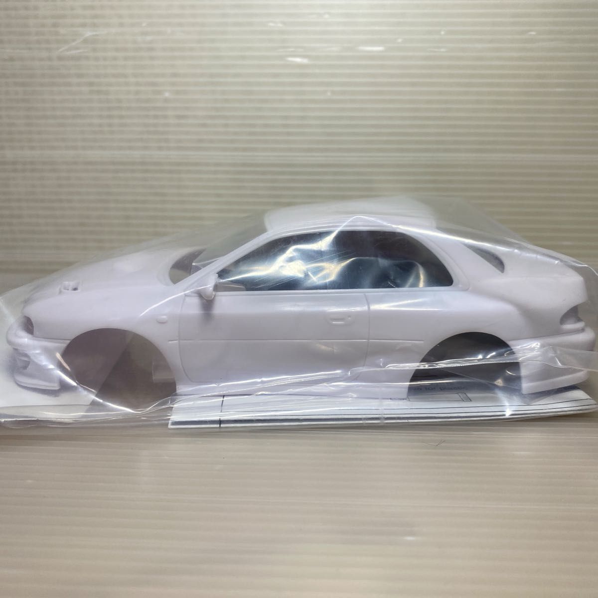 京商ミニッツスバル インプレッサ 22B-STi バージョン ホワイト 京商ミニッツスバル インプレッサ 22B-STi バージョン ホワイト