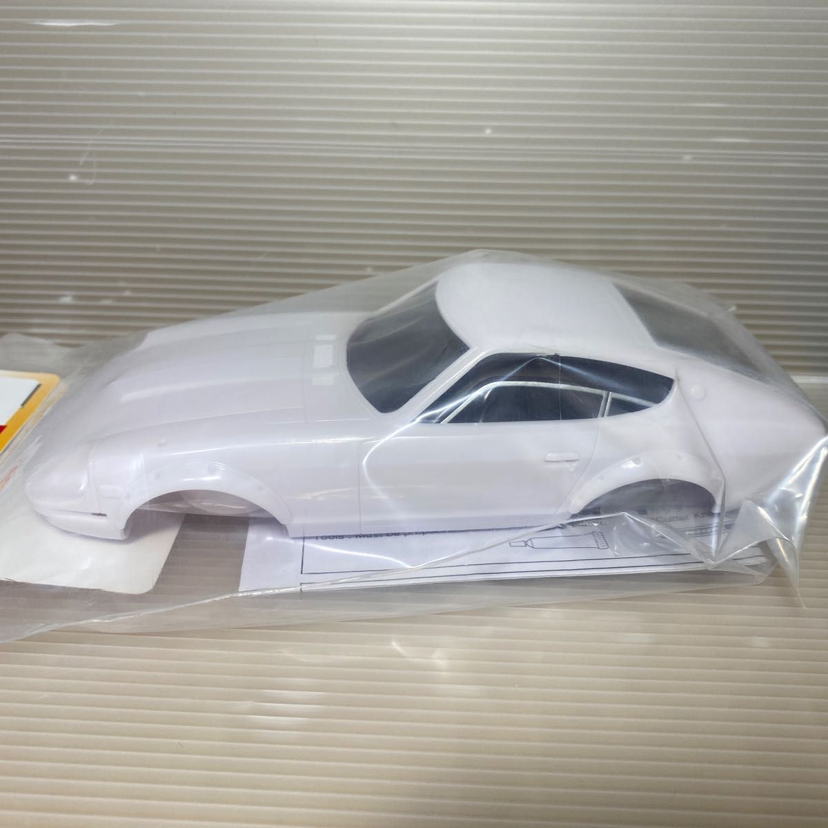 京商ミニッツ日産 フェアレディ 240ZG ホワイトボディセット （ホイール付/AWD） MZN217