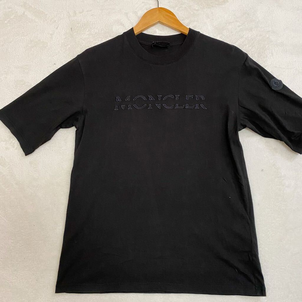 【極美品・最高峰ライン】 MONCLER モンクレール Tシャツ トップス カットソー 刺繍ロゴ ラバー ワッペン ブラック Sサイズ メンズの画像1