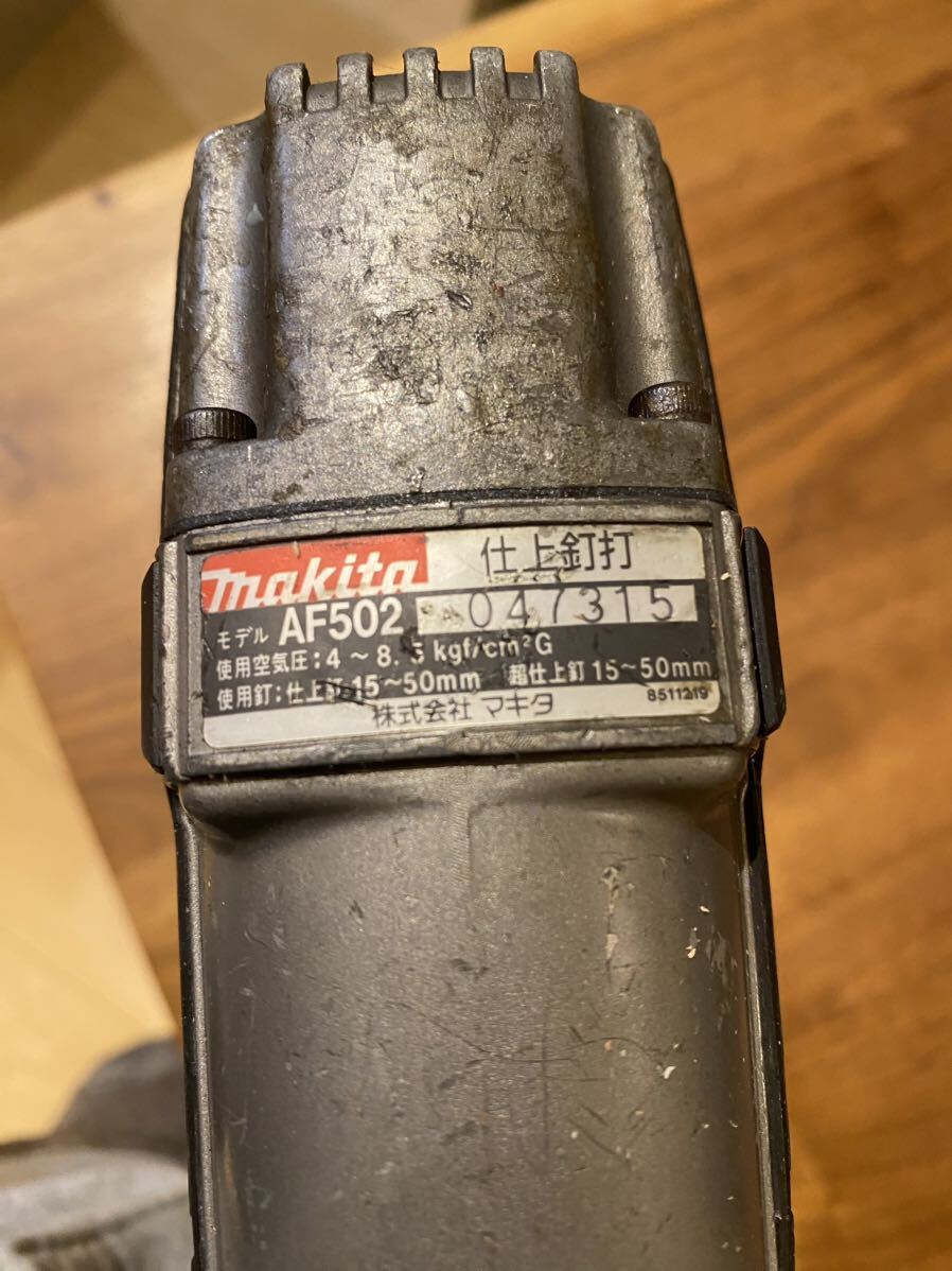 makita 常圧仕上釘打ち機　フィニッシュ AF502_画像4