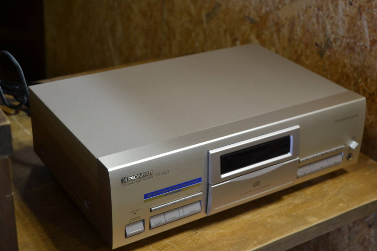 ジャンク品 PIONEER パイオニア CDプレーヤー PD-HL3_画像2