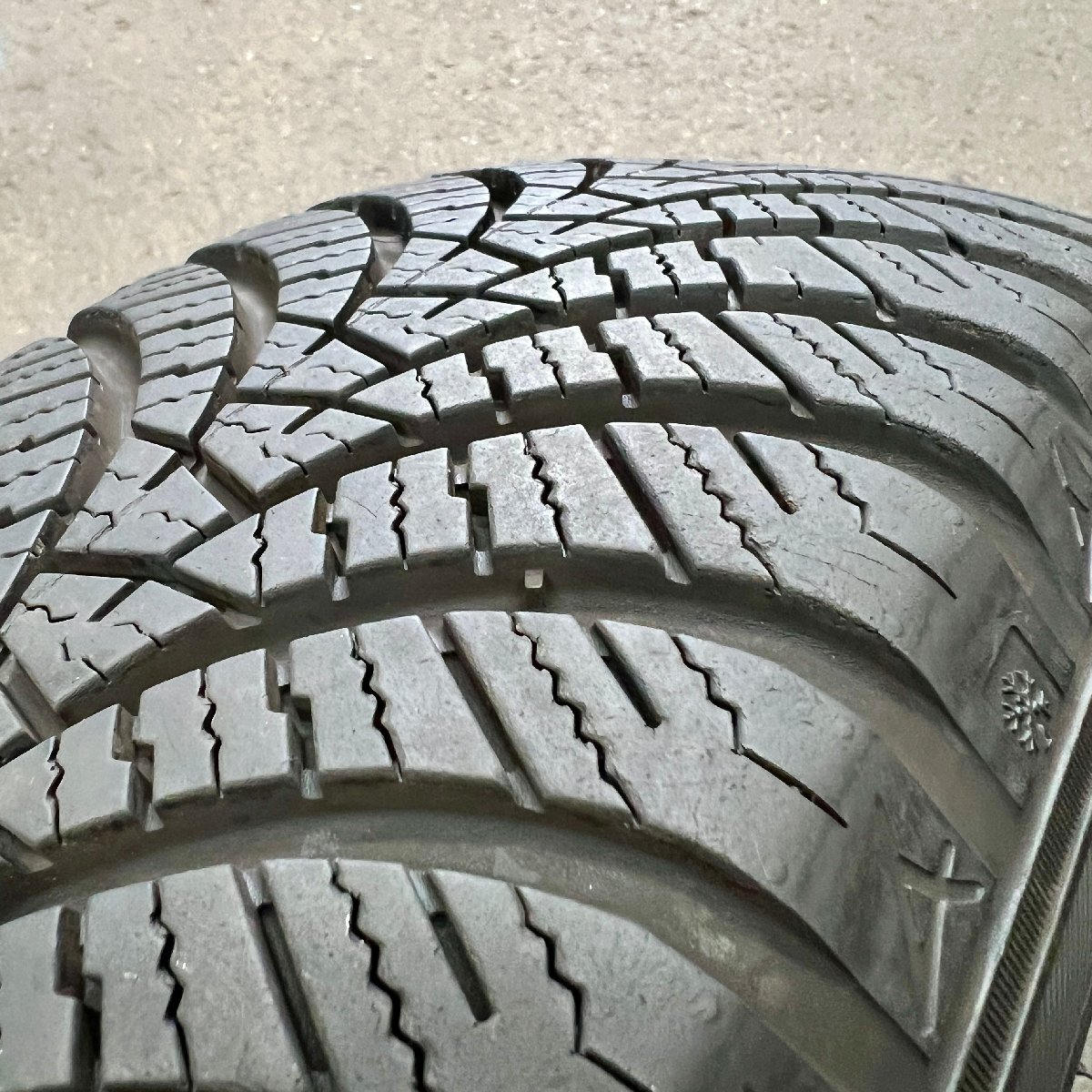 オールシーズンタイヤ2本セット　DUNLOP ALL-SEASON MAXX AS1(ダンロップ オールシーズン マックス)　185/65R15　2023年製　3/5ミリ_画像3