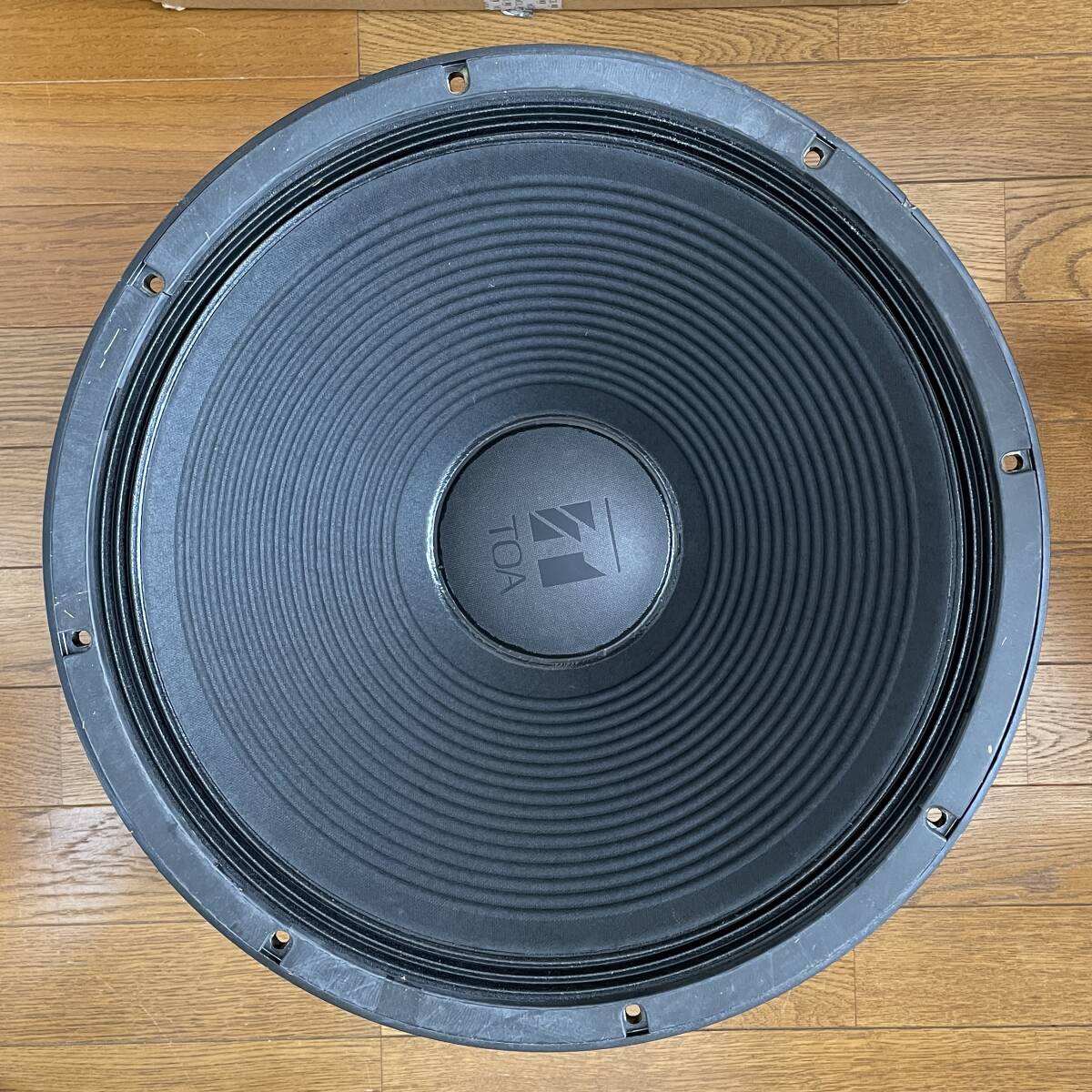 Yahoo!オークション - TOA 46cm ウーファー HLS46UL2-8 W-46UL2 Yahoo!オークション - TOA 46cm ウーファー HLS46UL2-8 W-46UL2