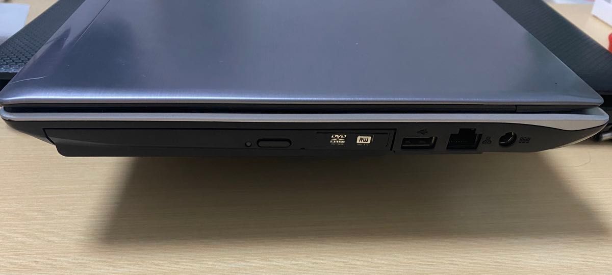 ASUS U30SD  ノートパソコン　Corei5  SSD240GB nVIDIA 1GB  メモリ8GB 