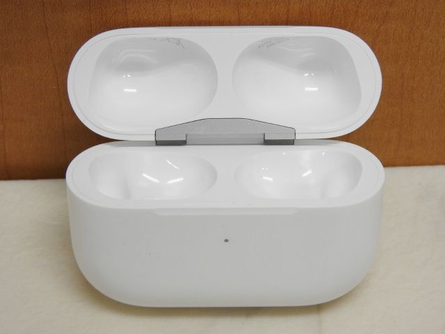 1円〜 中古 Apple AirPods Pro 第2世代 ケース A2700 ケースのみ イヤホン無し その44_画像1