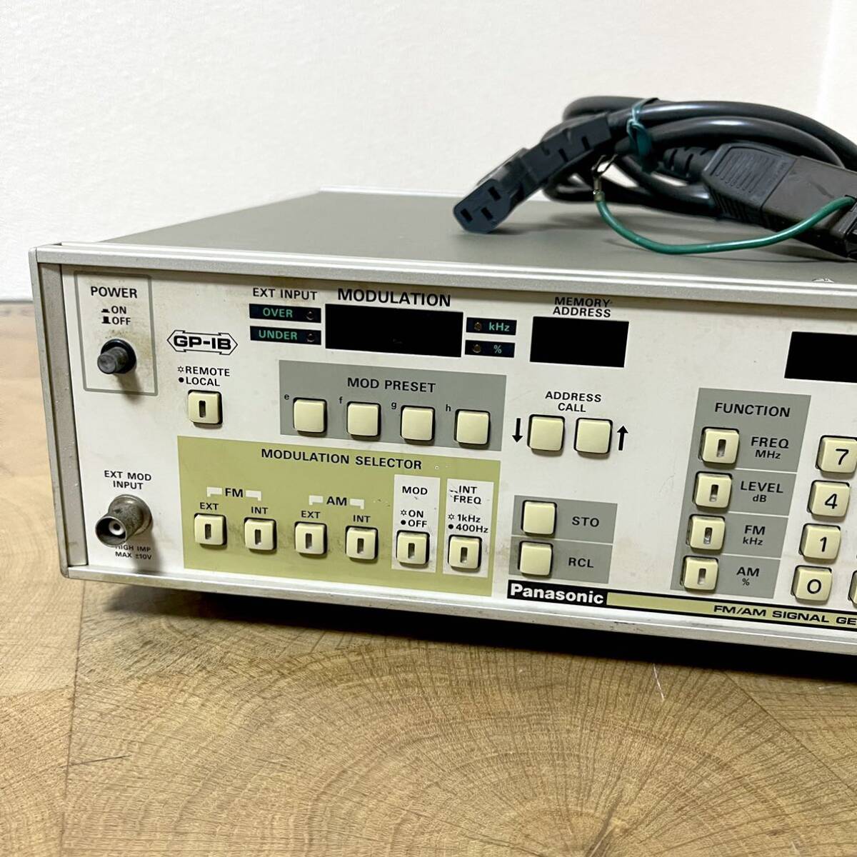 通電確認済/簡易動作確認済 Panasonic/パナソニック FM/AM SIGNAL GENERATOR/シグナルジェネレータ VP-8191A/ステレオ標準信号発声器_画像2