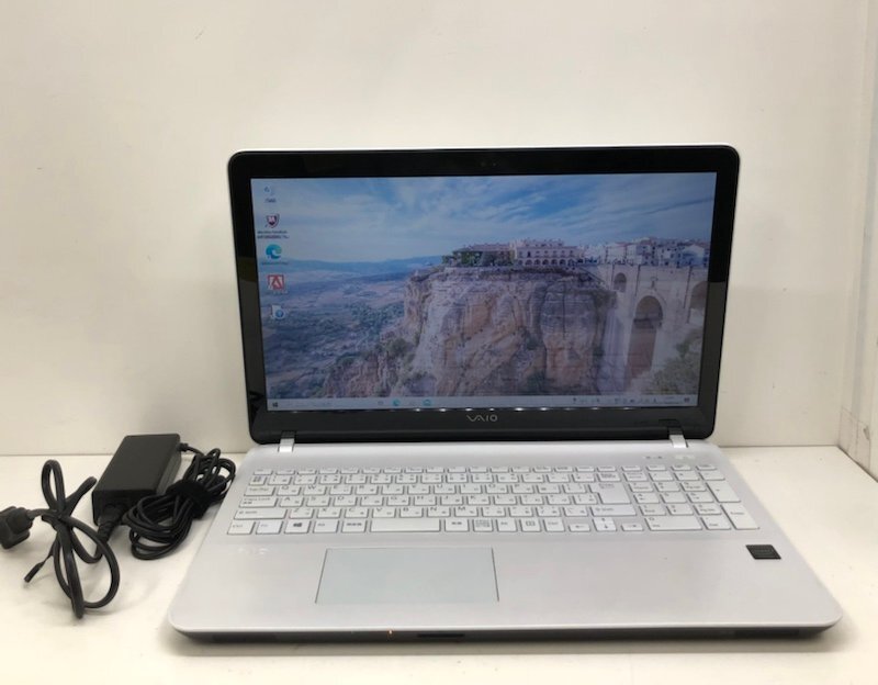 【ジャンク】SONY VAIO VJF152 VJF152C11N Windows10 Celeron 2957U 1.40GHz 4GB HDD1TB ノートパソコン 240503SK750030_画像1