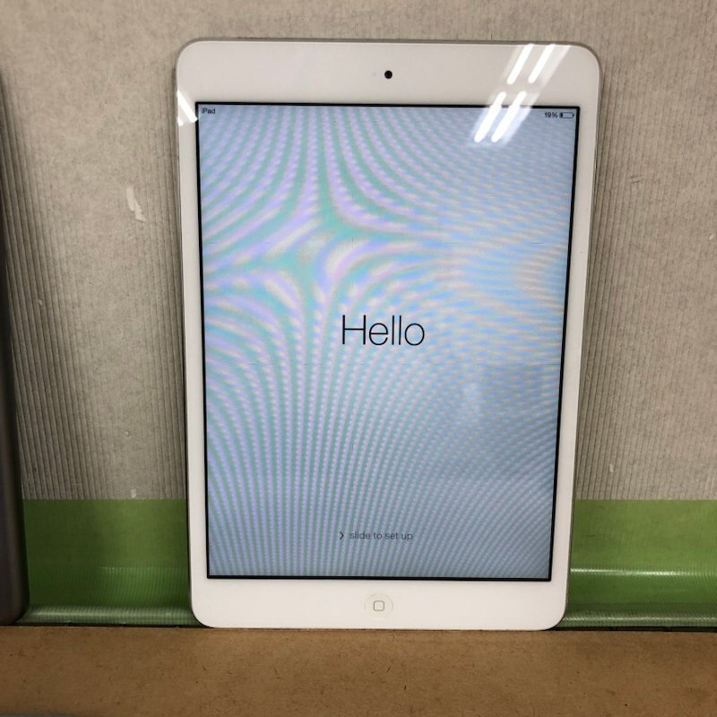 【ジャンク】iPad まとめ売り A1474 A1455 A1432 3台 231013SK010030の画像4