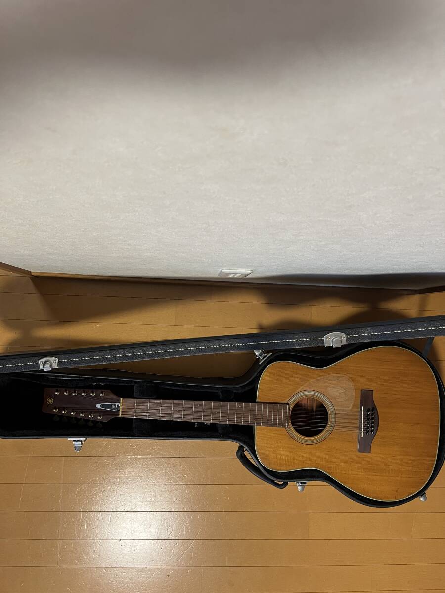 ヤマハ　アコースティックギター　赤ラベル 　YAMAHA　FG-230　_画像1