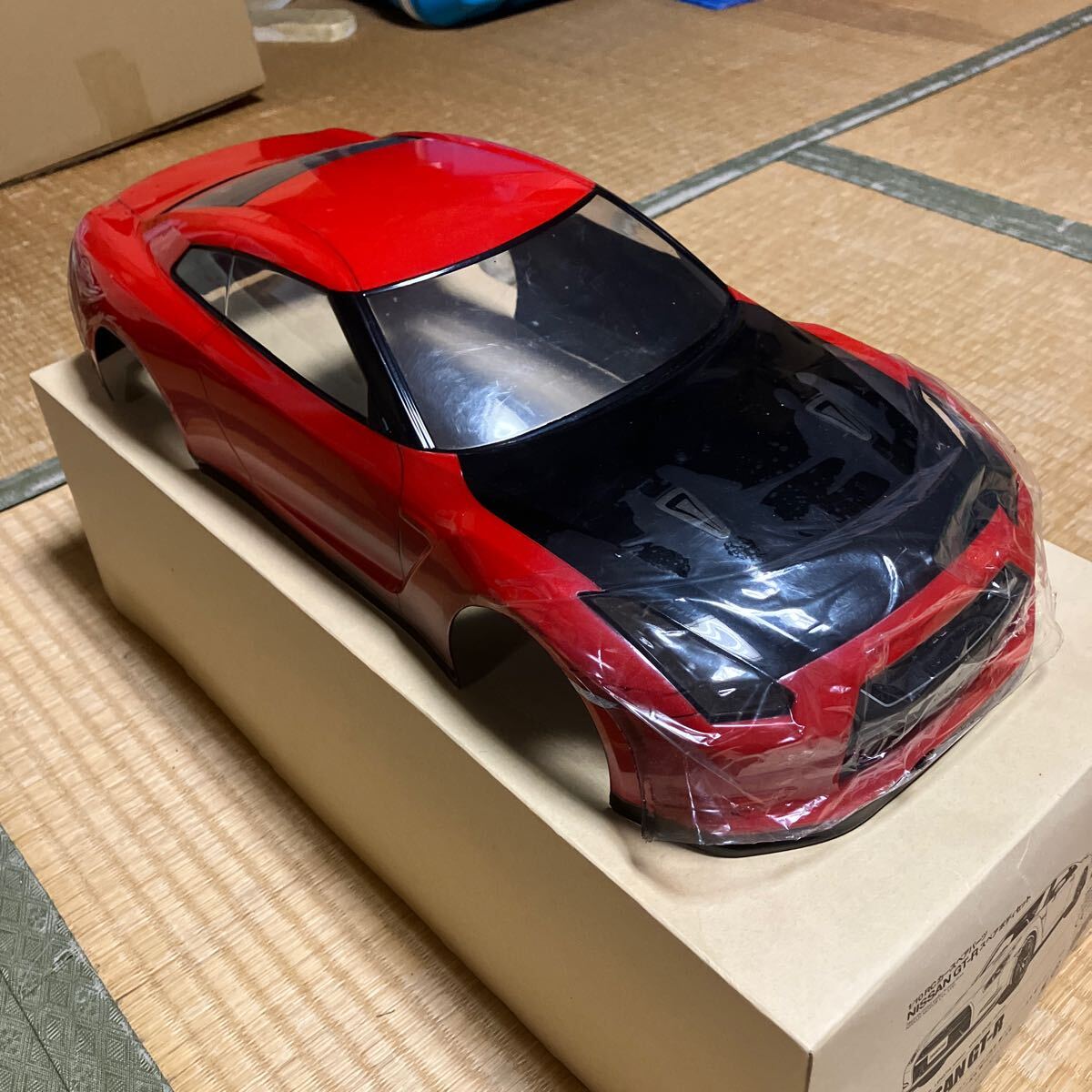 タミヤ ラジコンボディ NISSAN GT-R 作りかけ_画像1